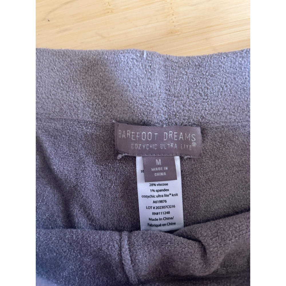 Barefoot dreams pajama pants size medium - Picture 2 of 2